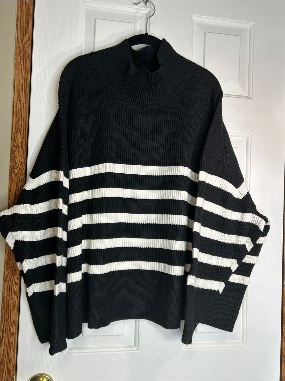 a new day Black & White Striped Cowl Sweater NWT 4X